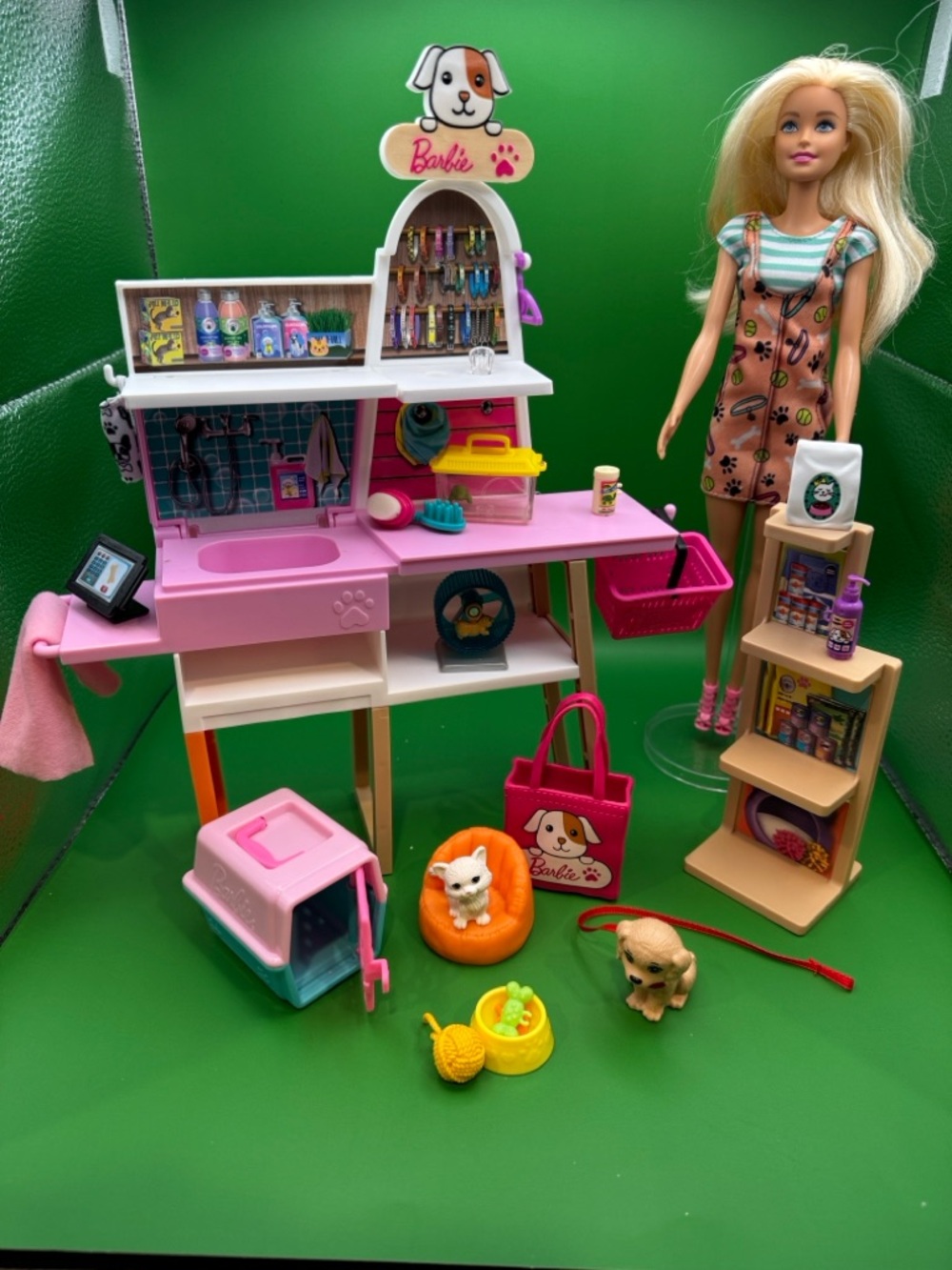 Barbie Pet Boutique~27 Pieces